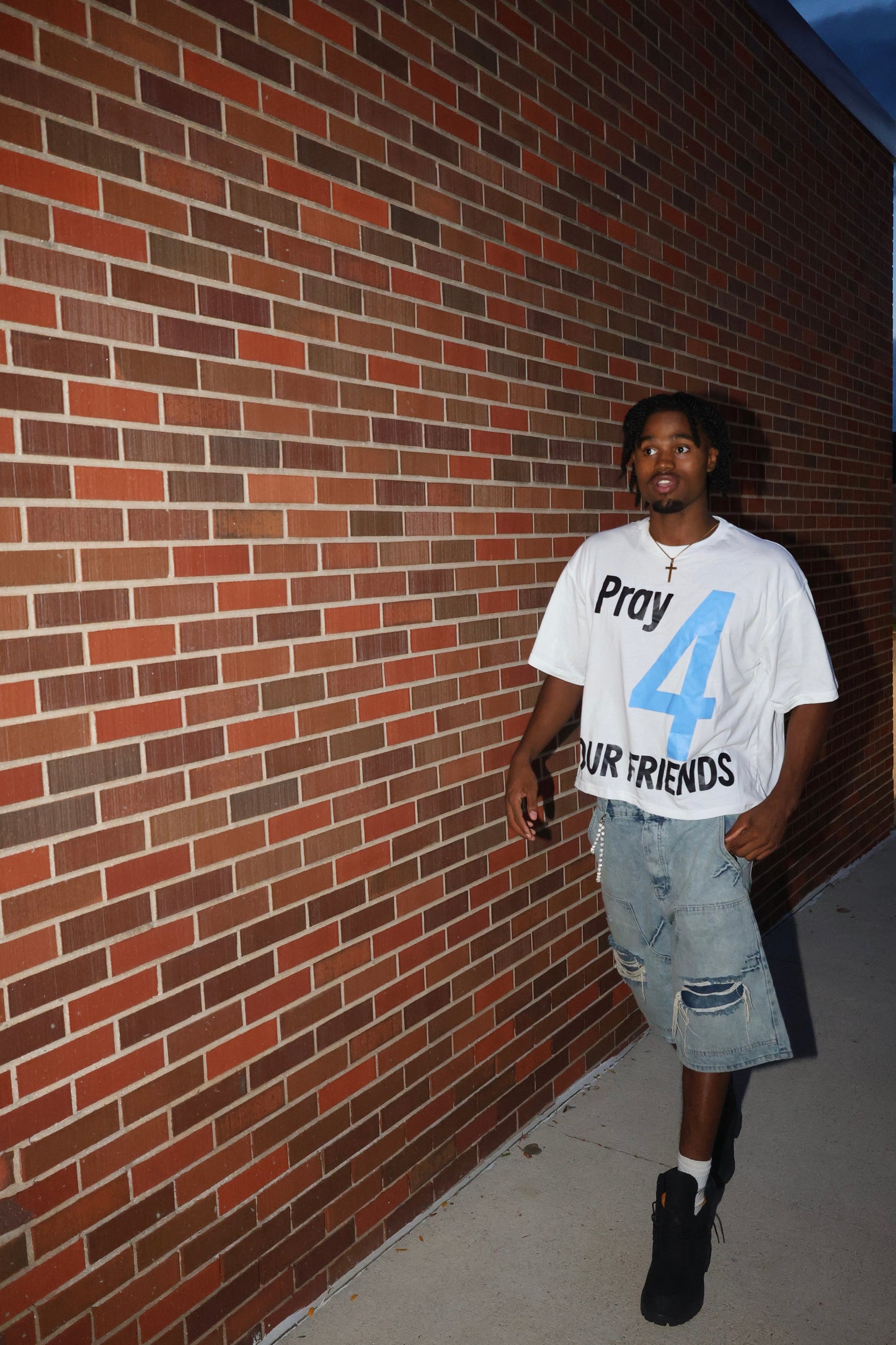 PRAY4YOURFRIENDS T-SHIRT