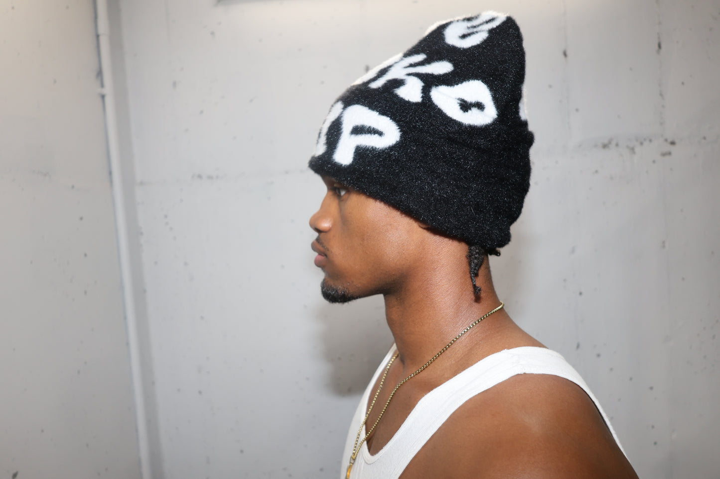 MOHAIR WEWOKEUP BEANIE (BLACK)