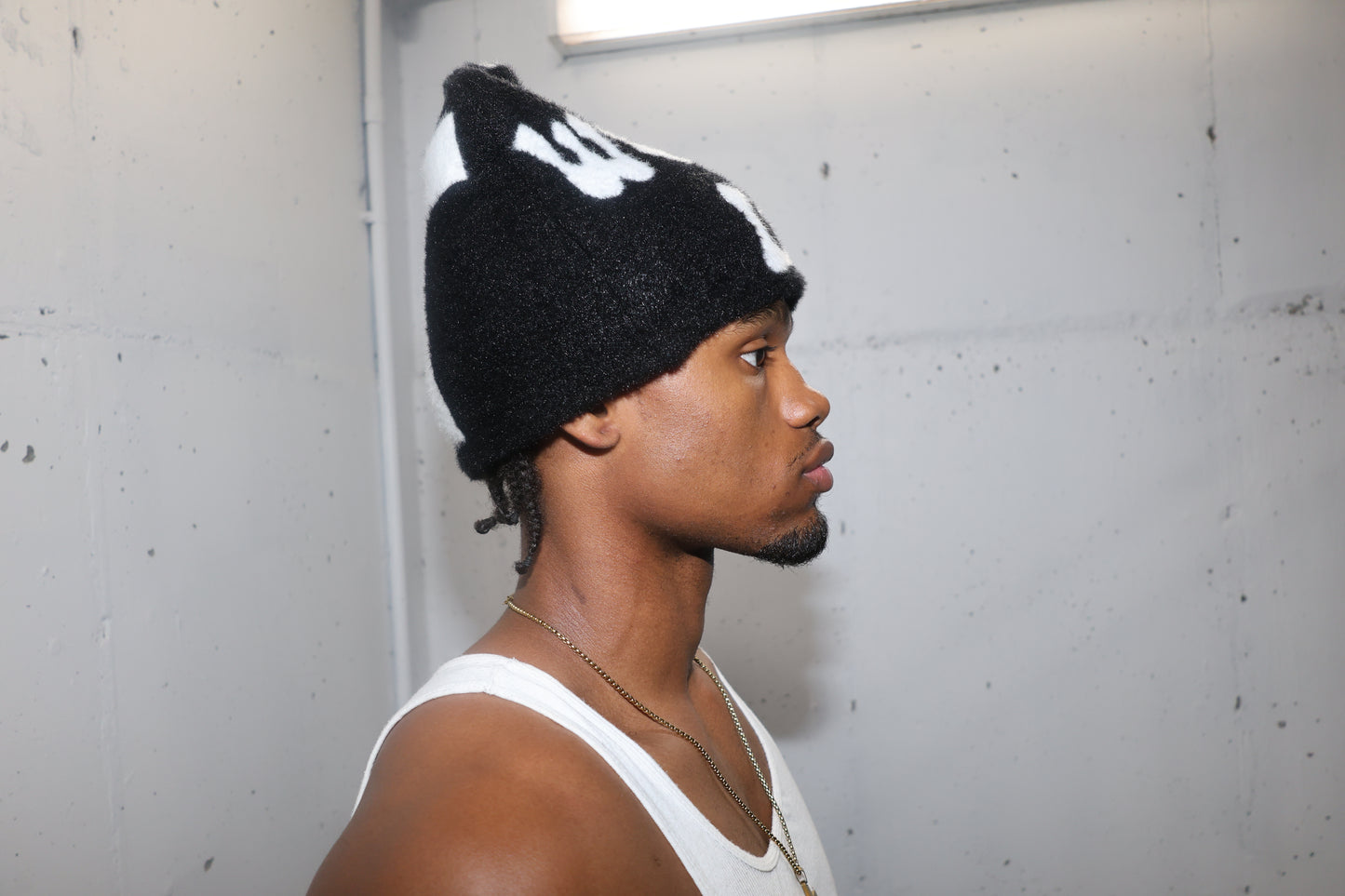 MOHAIR WEWOKEUP BEANIE (BLACK)